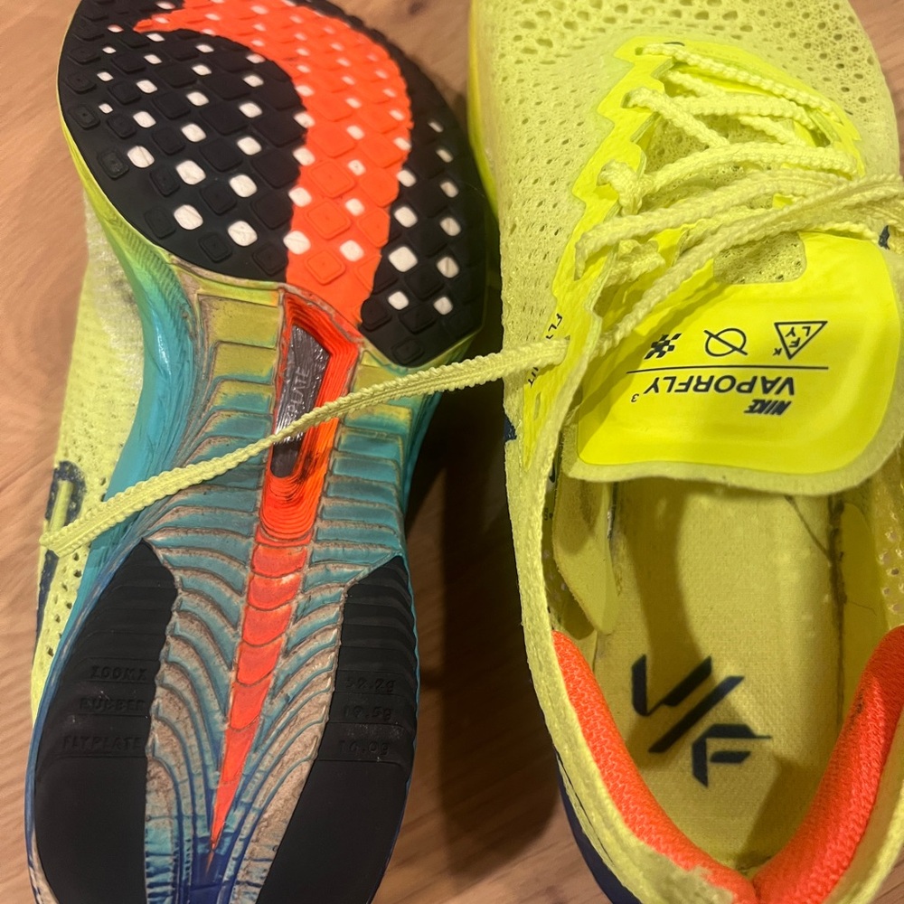 Nike Yellow and Blue Athletic Shoes with Flyknit Design - Picture 2 of 7
